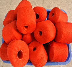 คุณภาพสูง 40/2, 60/2 สีสี 100% โพลิเอสเตอร์ แหวน สปันยางสําหรับเส้นเย็บ