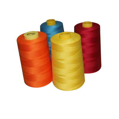 สี 402 สายเย็บพอลิเอสเตอร์ น้ําหนักที่กําหนดเอง สายพอลิเอสเตอร์ ราคาปลีก