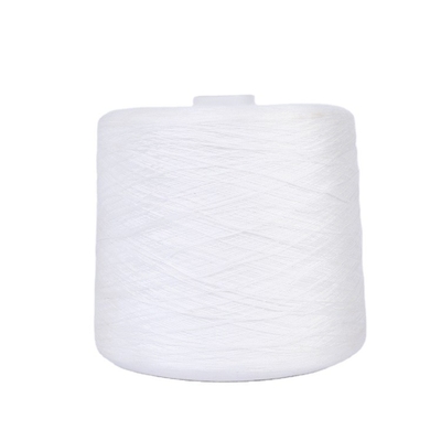 เส้นด้ายโพลีเอสเตอร์ปั่น 100% เส้นด้ายโพลีเอสเตอร์ เส้นด้ายสีดำฟอกขาวคุณภาพดี