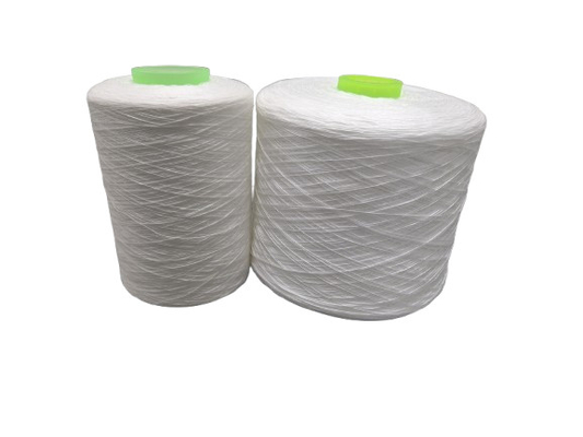 ขายร้อน สีขาวดิบ 100% โพลิเอสเตอร์ คอร์ส สปันยางที่ใช้ในการเย็บเสื้อผ้า