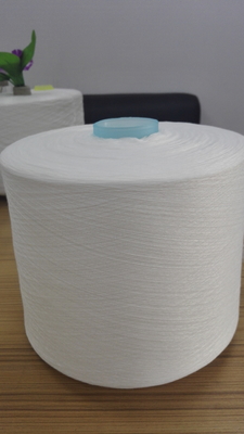 เส้นด้ายโพลีเอสเตอร์สีขาวกึ่งหมองคล้ำ 42/2 100% Yizheng เส้นใยโพลีเอสเตอร์หลัก